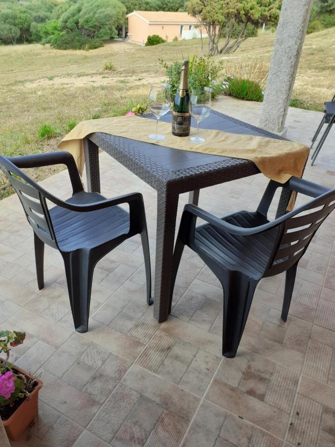 Gli Olivastri Con Piscina,Solarium, Vista Mare ,Sole -Mare E Tanta Natura ,Climatizzatore,Wifi Aglientu Ngoại thất bức ảnh