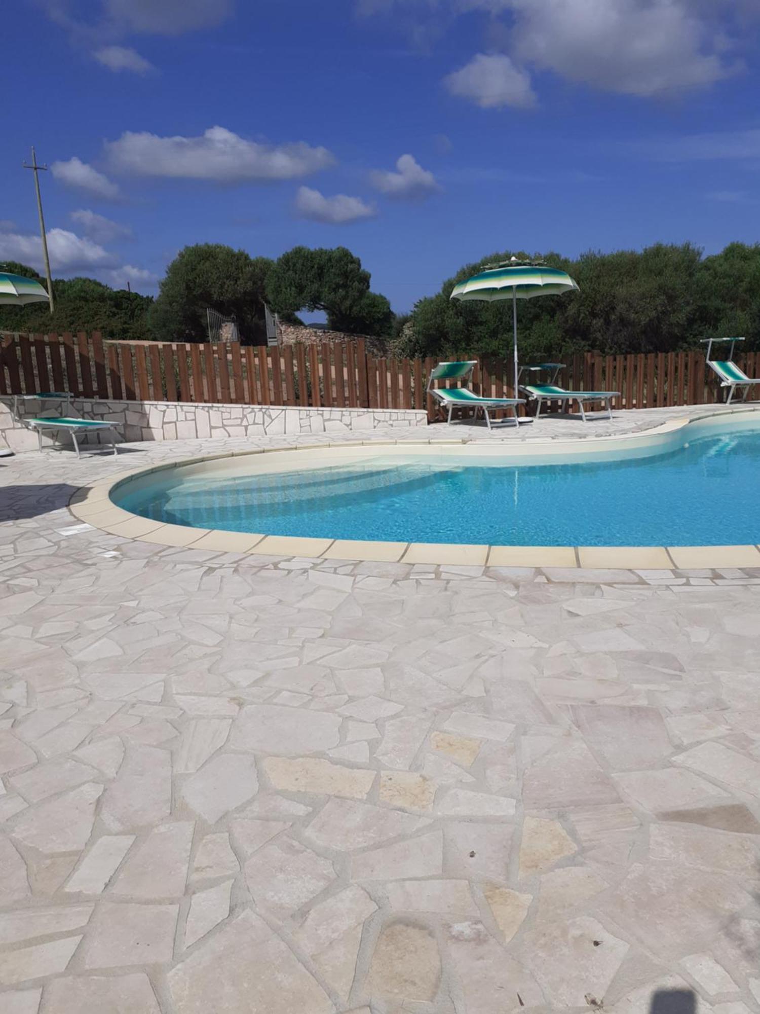 Gli Olivastri Con Piscina,Solarium, Vista Mare ,Sole -Mare E Tanta Natura ,Climatizzatore,Wifi Aglientu Ngoại thất bức ảnh